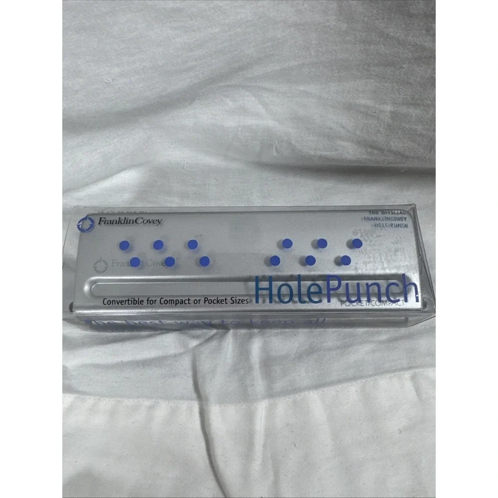 Franklin Covey Hole Punch For Compact Pocket Size Holds 6 Sheets NEW